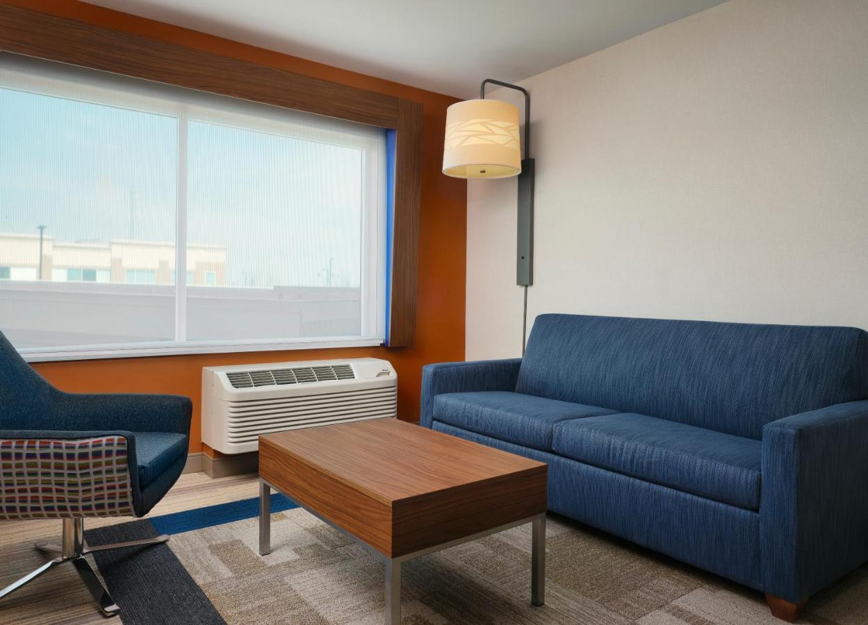 Holiday Inn Express & Suites - Lockport By Ihg Exterior photo